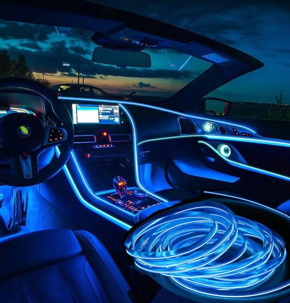 New Reigns LED-Streifen im Auto –
